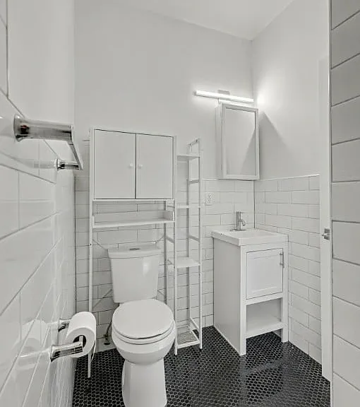 317 E 5th St #5B — Photo 7