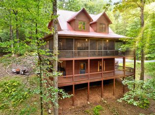 30 Okemah Ct, Ellijay, GA 30540