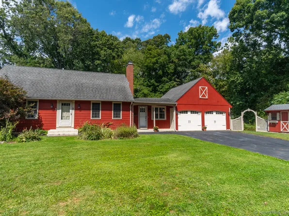 9 Terrace Circle, Enfield, CT 06082