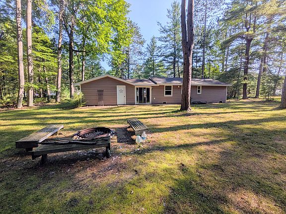3rd image of 4019 E Higgins Lake Dr