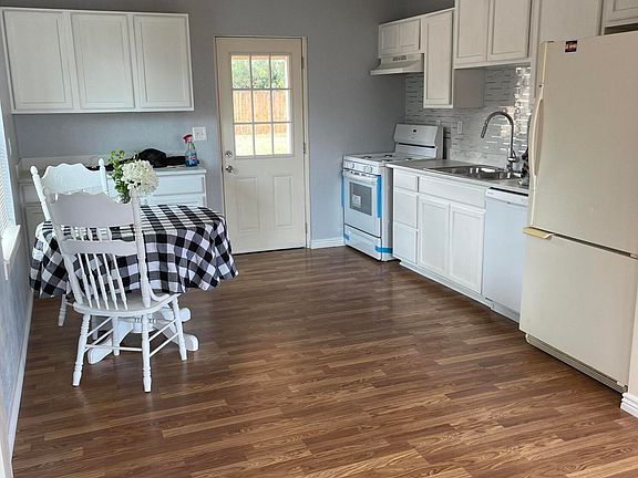 2nd image of 6106 N 35th Dr