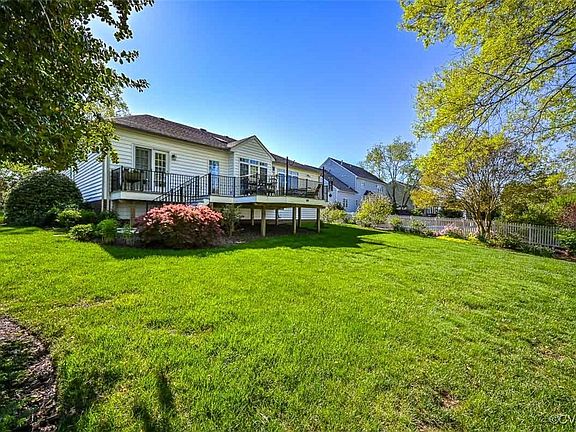 5th image of 8557 Meadowsweet Dr