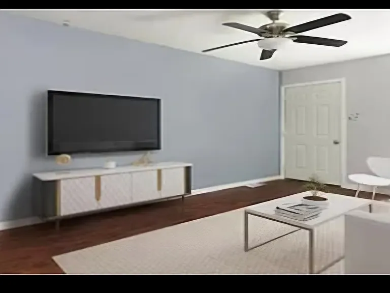 315 S Olive St #6 — Photo 1