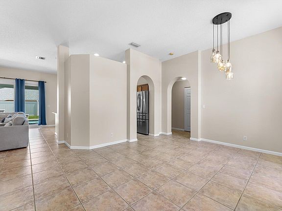 4th image of 107 Sycamore Drive
