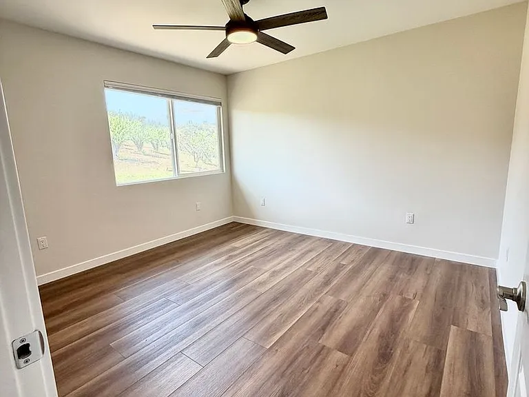 129 Olive St — Photo 21