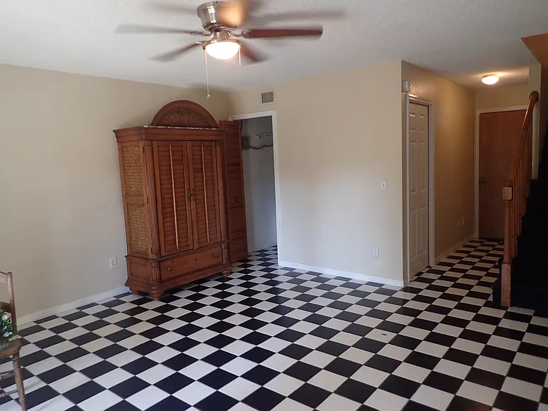 9614 Tara Cay Ct — Photo 110