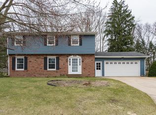 1319 Royal Oak Ave, Portage, MI 49024