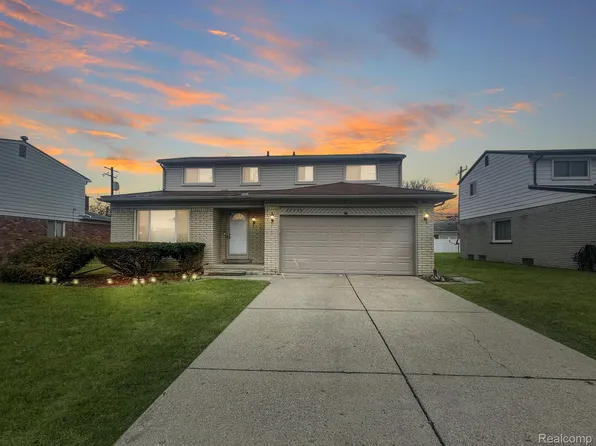 27045 Marshall St, Southfield, MI 48076