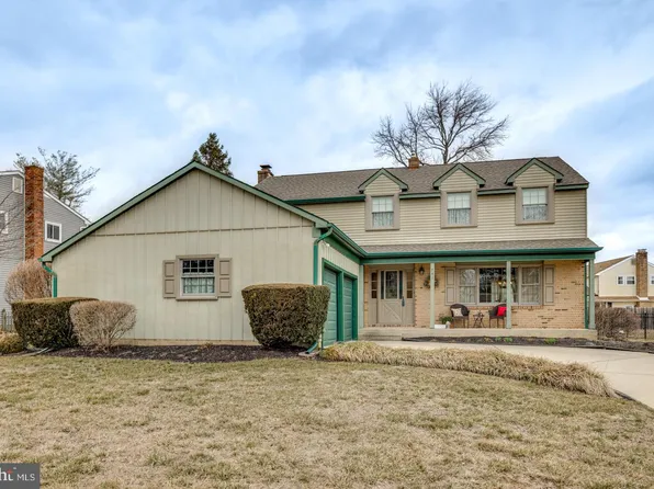 741 Amsterdam Rd, Mount Laurel, NJ 08054