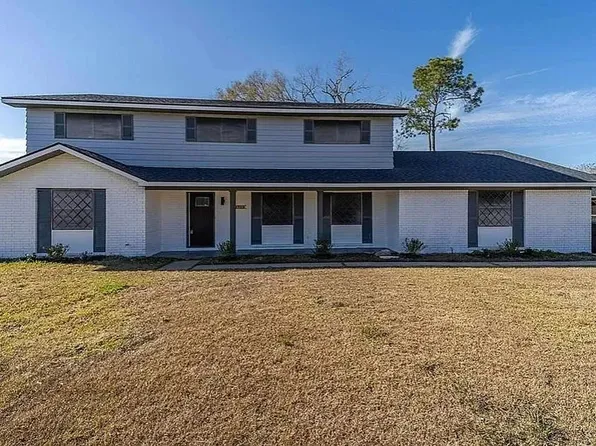 2712 Seattle Ave, Nederland, TX 77627
