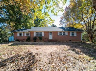 8891 Crestbrook Rd, Rural Hall, NC 27045