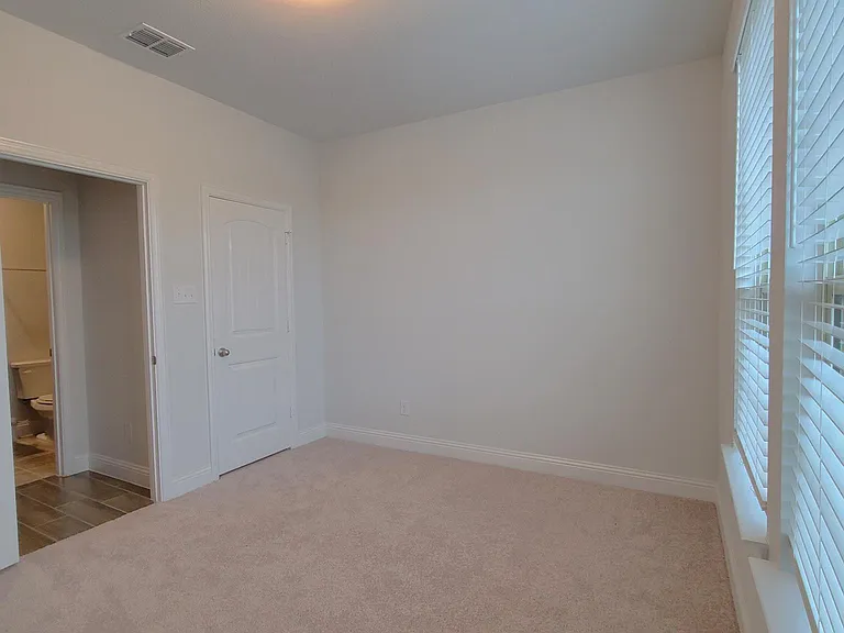 6825 Andrew Dr — Photo 9