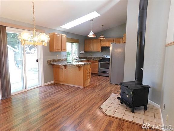 2nd image of 1828 92nd Dr SE