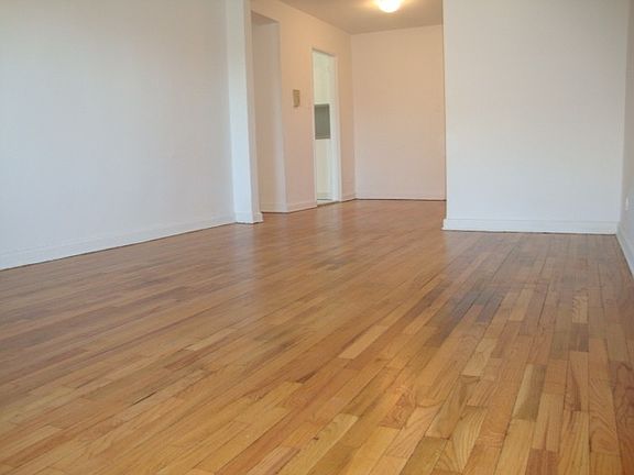 5th image of 8234 138th St