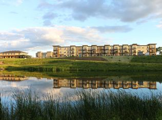 1560 Front Porch Pl APT 317, Altoona, WI 54720