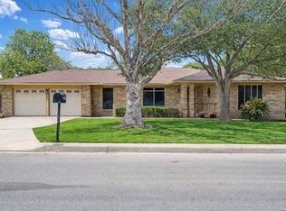 2011 Broken Oak St, San Antonio, TX 78232