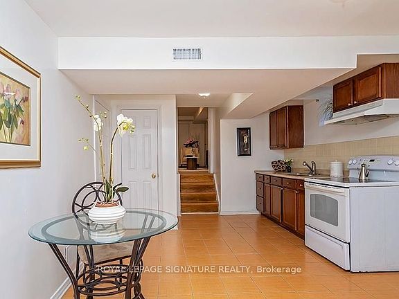 2nd image of 2814 Windjammer Rd #Basement