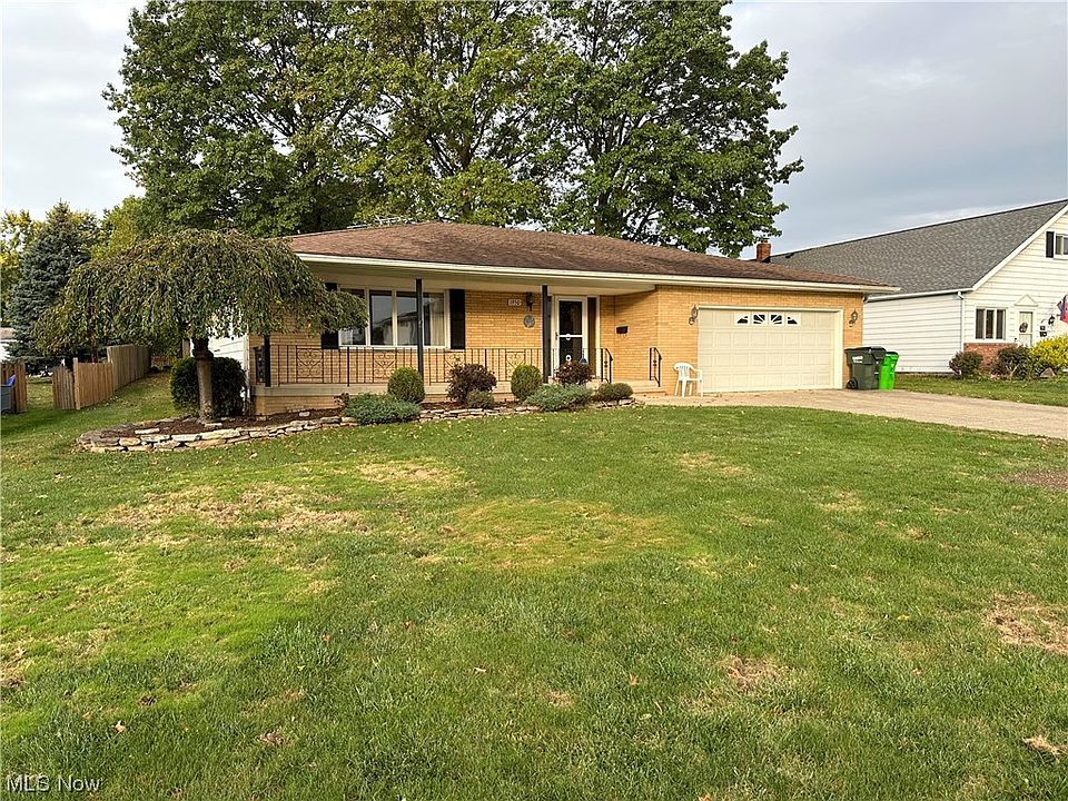 1st image of 1950 Garden Dr