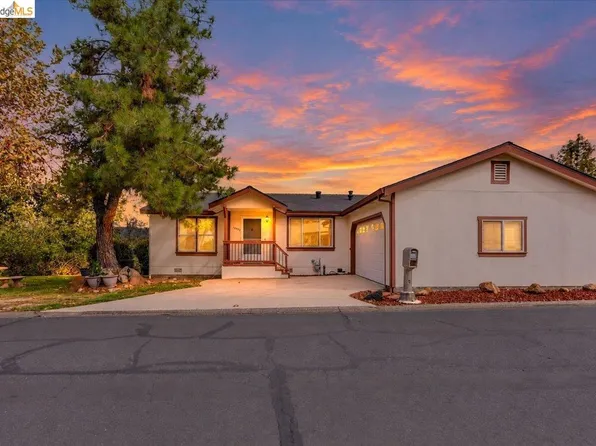 16992 Clouds Rest Rd, Soulsbyville, CA 95372