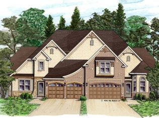 7 Westmoreland Dr, Naperville, IL 60540