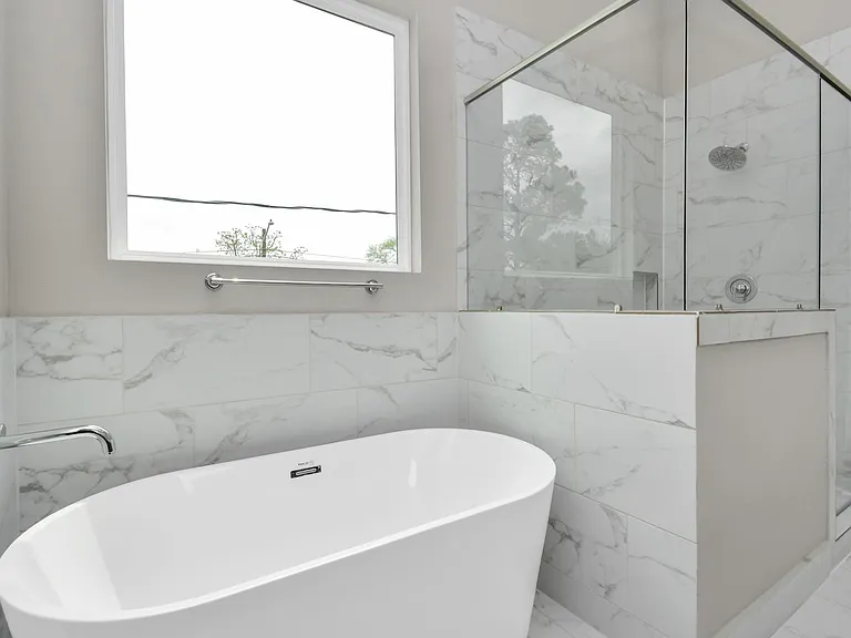 2903 Sherwood Green Ln — Photo 33