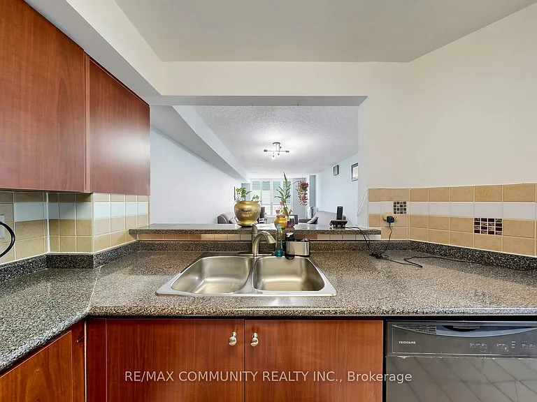 400 McLevin Ave #1410 — Photo 18
