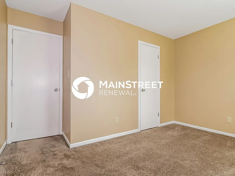 7467 Grandview Dr — Photo 11