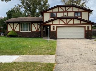 14465 Revere Cir, Middleburg Heights, OH 44130