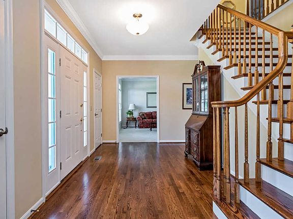 2nd image of 951 Paxton Lake Dr