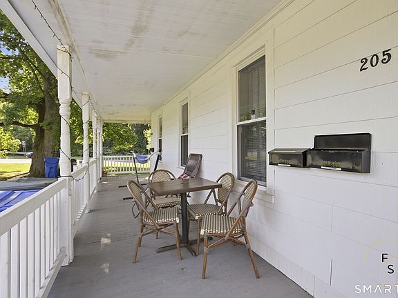 4th image of 205 Forbes Street