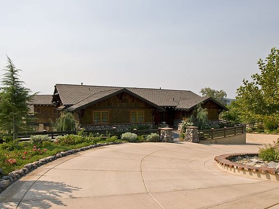 Street View with wrap around drive 