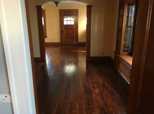 5702 Snow Rd, Parma, OH 44129