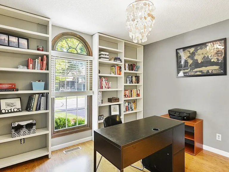Main level office