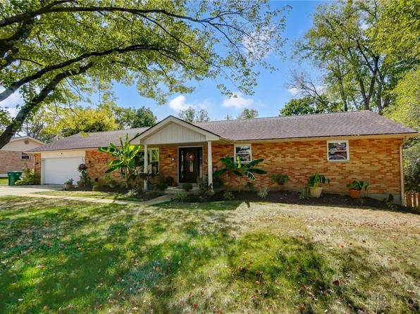 2749 Blue Rock Dr, Dayton, OH 45434