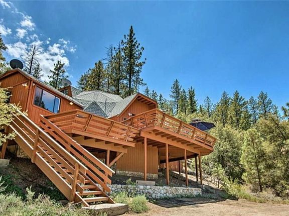 2nd image of 1521 Zermatt Dr