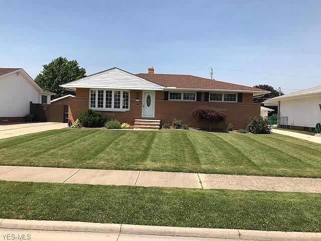 1st image of 217 E Parkleigh Dr