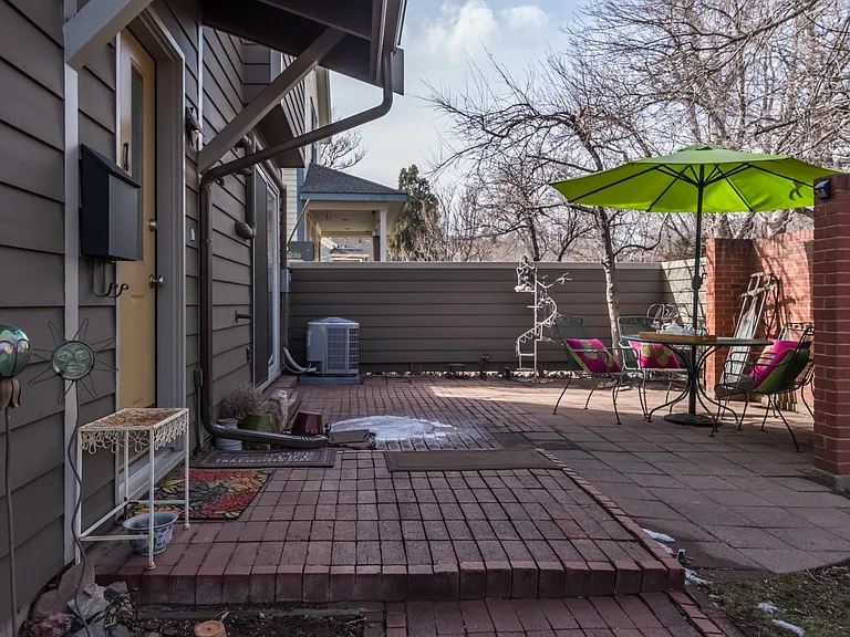 1834 Grove St #1 — Photo 12