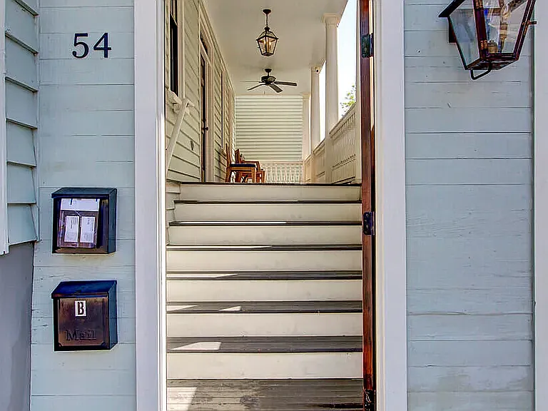 54 Hanover St — Photo 2