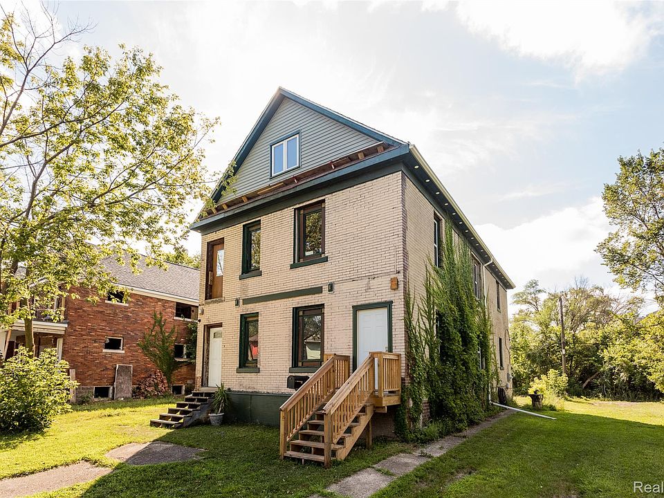 1st image of 149 Avalon St