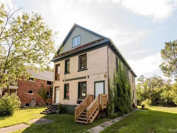 149 Avalon St, Highland Park, MI 48203