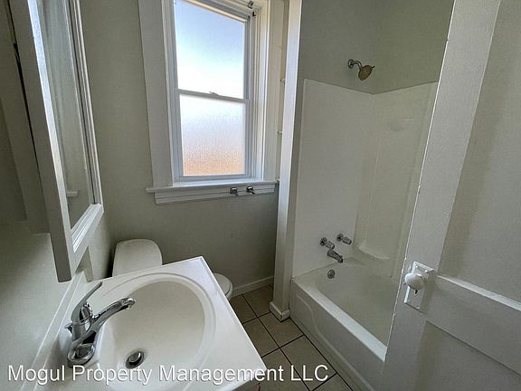 5th image of 3001 Osage St #10891526