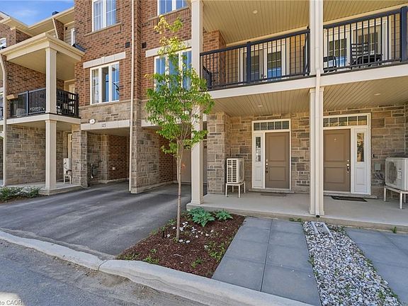 4th image of 677 Park Rd N #126
