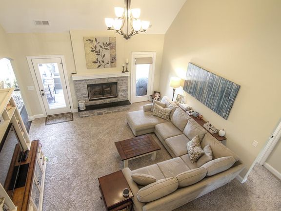 4th image of 3221 Robinwood Dr