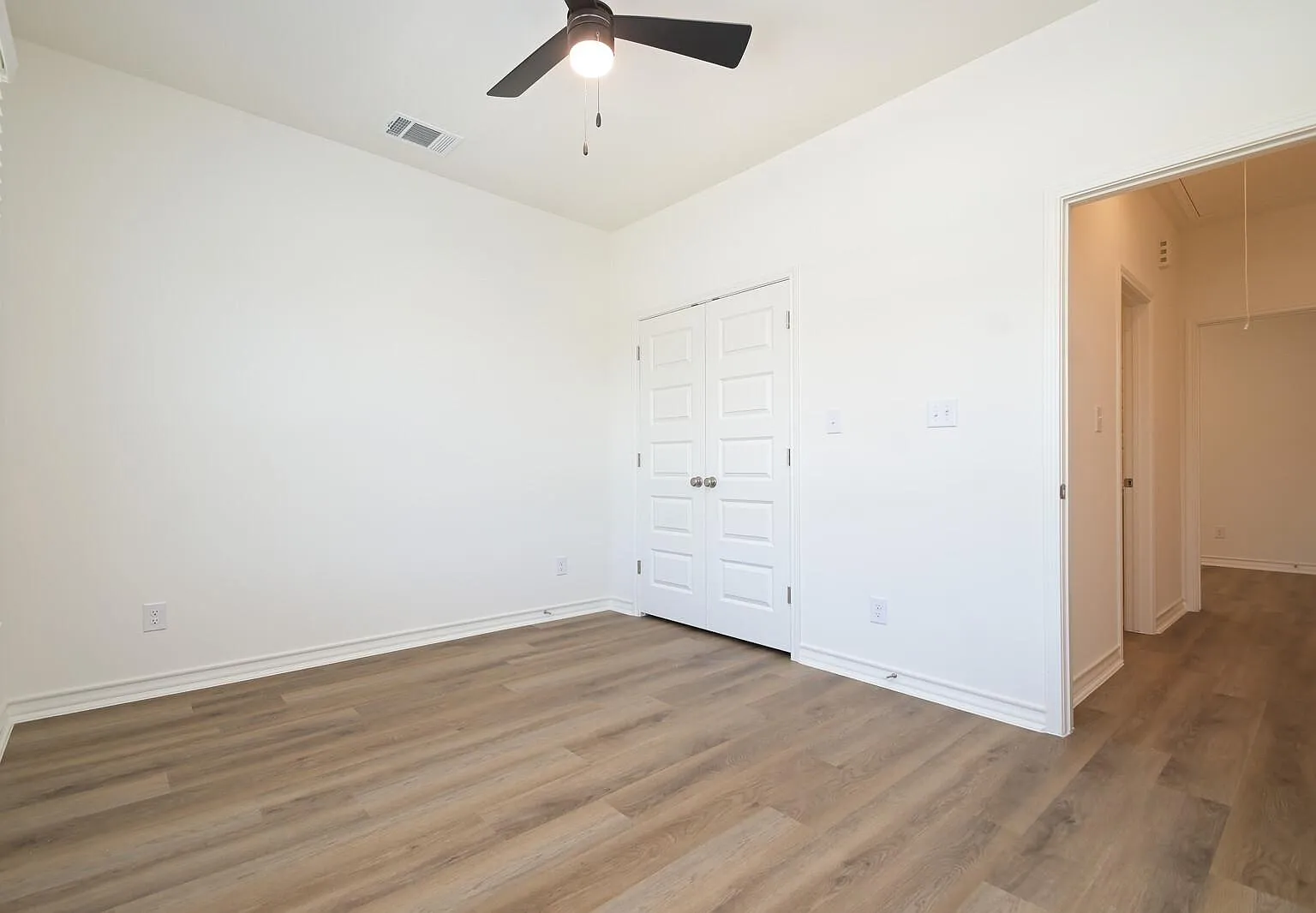 1818 Martin Luther King Dr — Photo 4