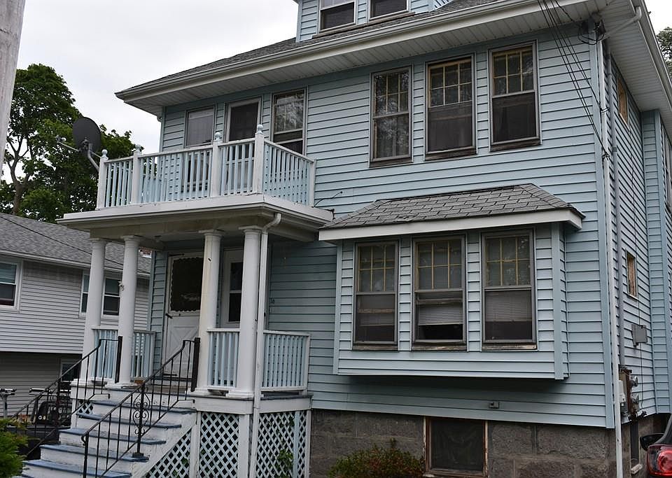 2nd image of 16 Edgemere Rd