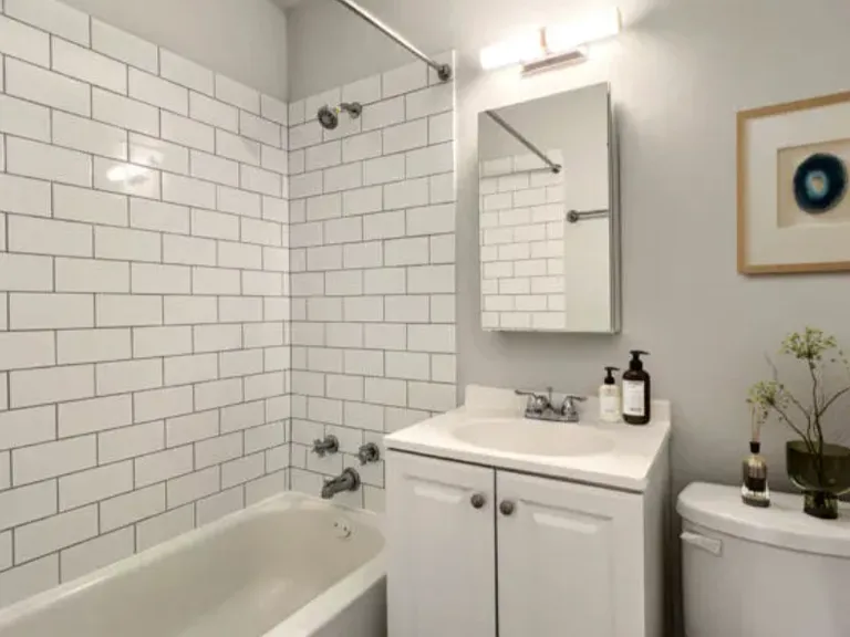 1346 N Dearborn St #11B — Photo 5