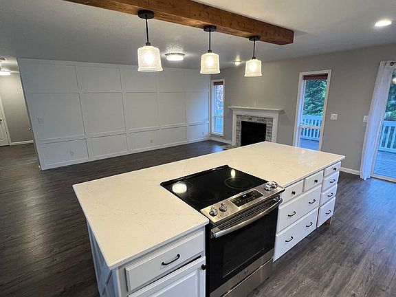 5th image of 2576 Ptarmigan St NW