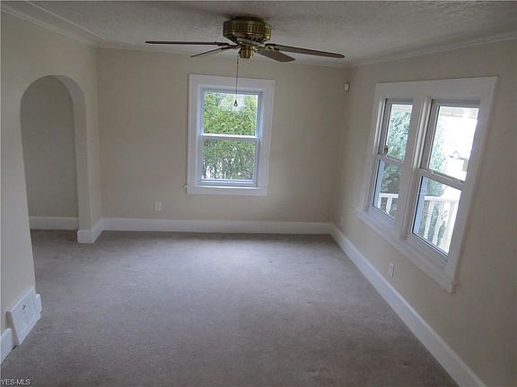 2nd image of 414 Illinois Ave