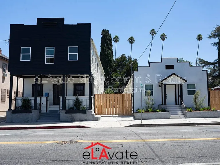 564 N Virgil Ave #560 — Photo 14