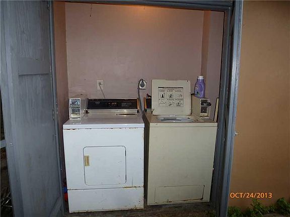 3rd image of 1816 SW 11th Court